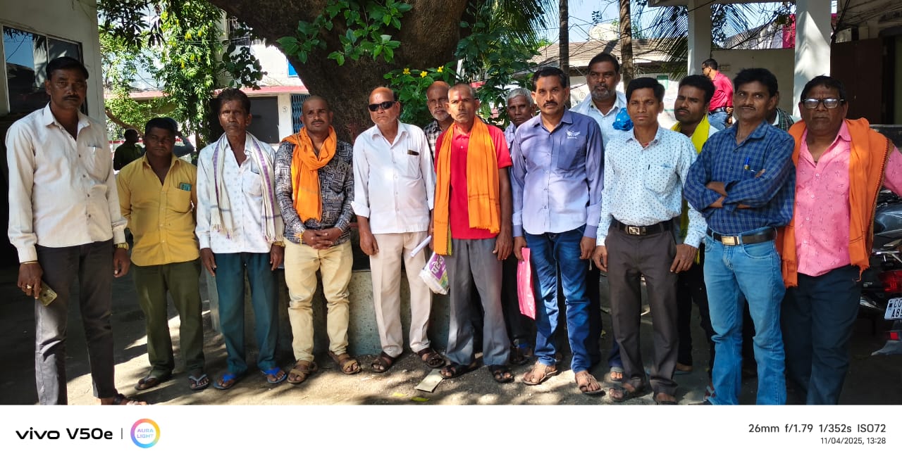 कलेक्टर जनदर्शन में मची रही आवेदकों की रेलमपेल, जमीनो पर कब्जे, गिरदावरी में लापरवाही और वन्यग्राम फदहाखार के बाशिंदों को हटाने के नोटिस का मामला छाया रहा