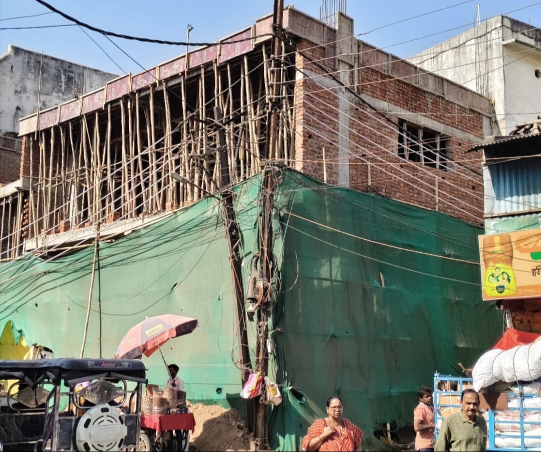 धर्मराज भी डगमगा जाए न्यायधानी के नगर निगम का एक्ट और फैक्ट देखकर, 4400 को नॉट दर्शन गोलबाजार वाले को तत्काल चंदन, मामला अवैध निर्माण का…